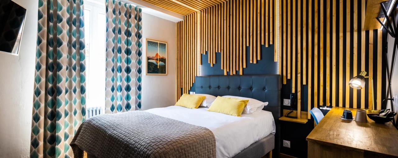 Hotel Du Poids Public